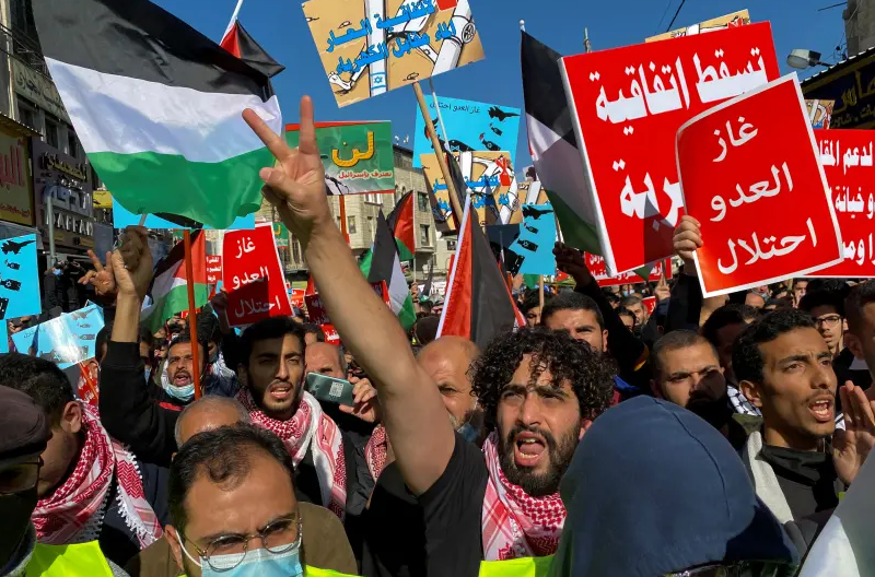 Jordanians protest energy deal